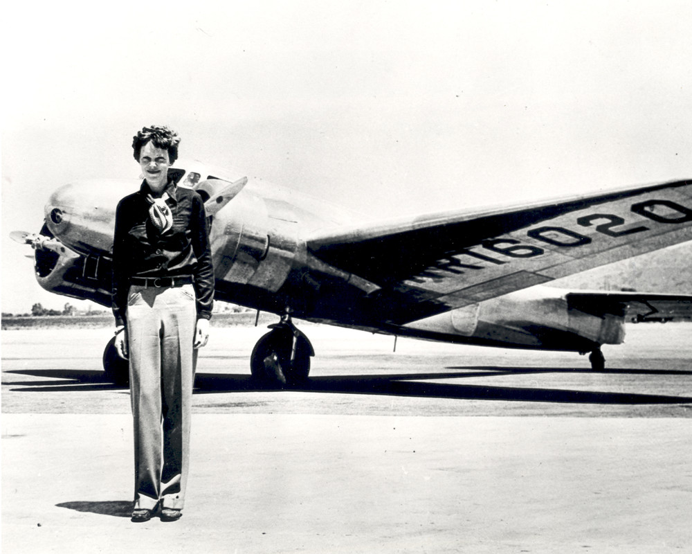 Amelia Earhart 8″x10″ Photograph Print 8×10 American aviator #1