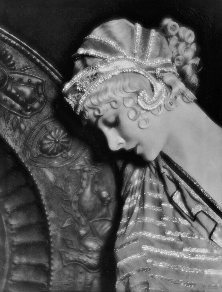 Myrna Loy classic publicity photo c. 1930 – reprint – multiple sizes: 016