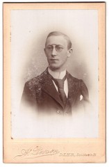 Photograph A. Person, Lahr, Schillerstraße 21, young man with pinch in portrait
