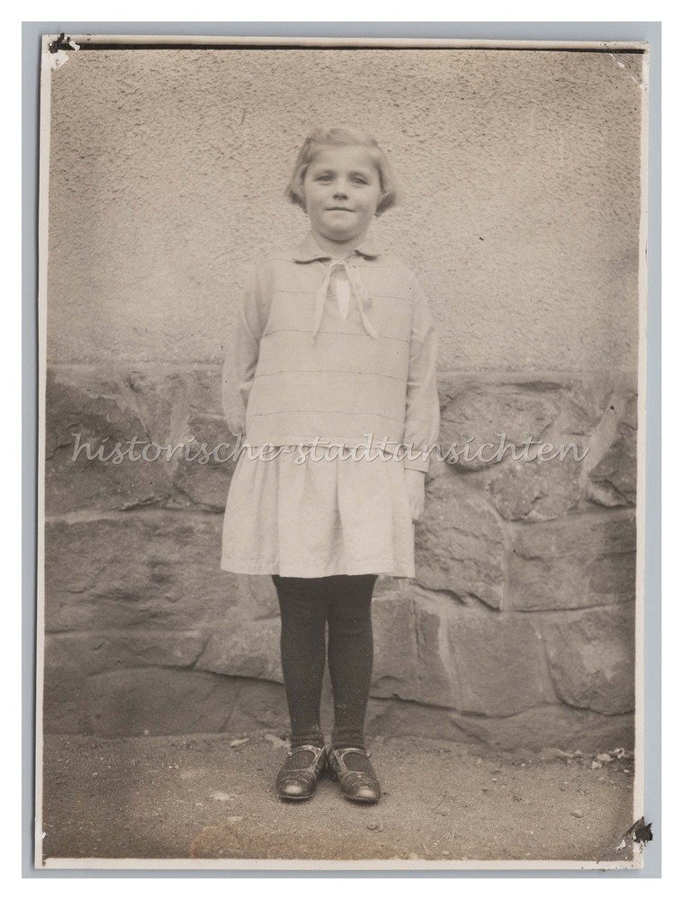 Mädchen aus Kipsdorf 1929 – Portrait Mode Kind – altes Foto 1920er