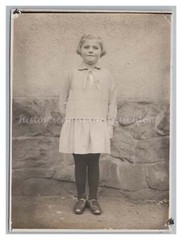 Mädchen aus Kipsdorf 1929 – Portrait Mode Kind – altes Foto 1920er