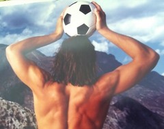 ANNIE LEIBOVITZ ‘Untitled’ 1986 Photograph World Cup Soccer / Futbol Mexico City