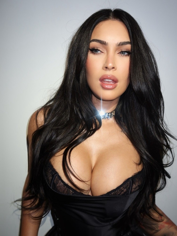 Megan Fox 11×14 Photo Art Print Beautiful Sexy Model Picture Onlyfans Erotica