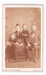Old CDV photo around 1885, family with 2 children, Elberfeld