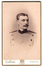 Photograph Carl Remde, Eisenach, Frauenberg 27, portrait soldier in uniform with