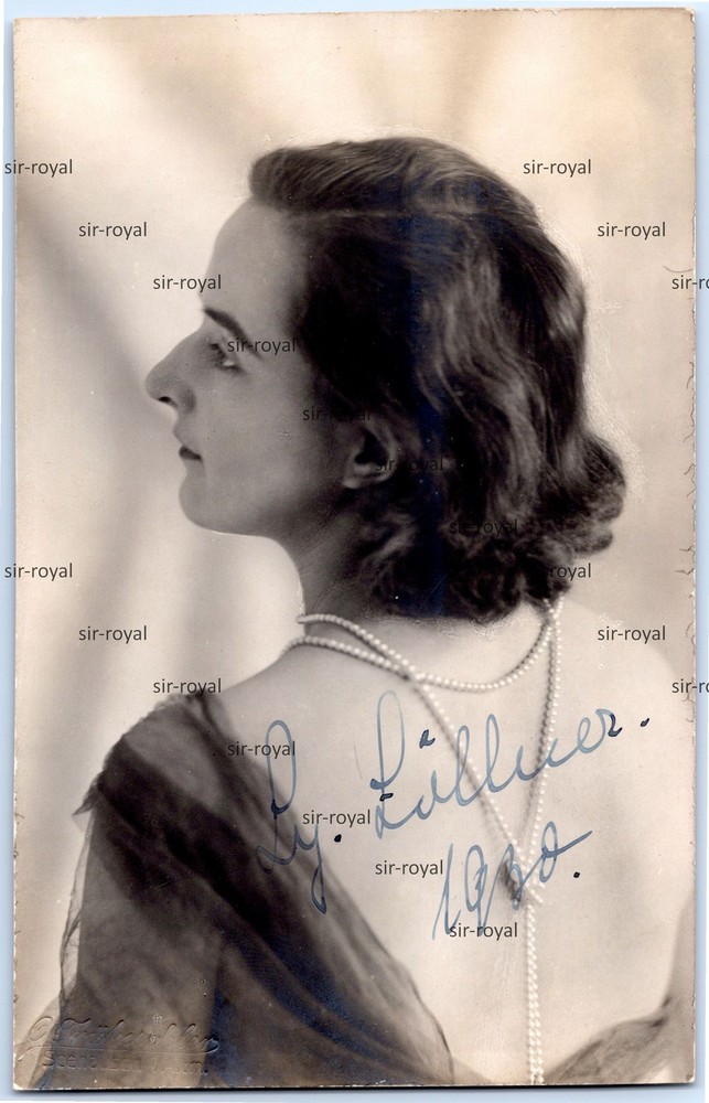 Seehausen Altmark 1930 – Pretty Woman in Back Portrait – RPPC – Photo Postcard 9x14cm