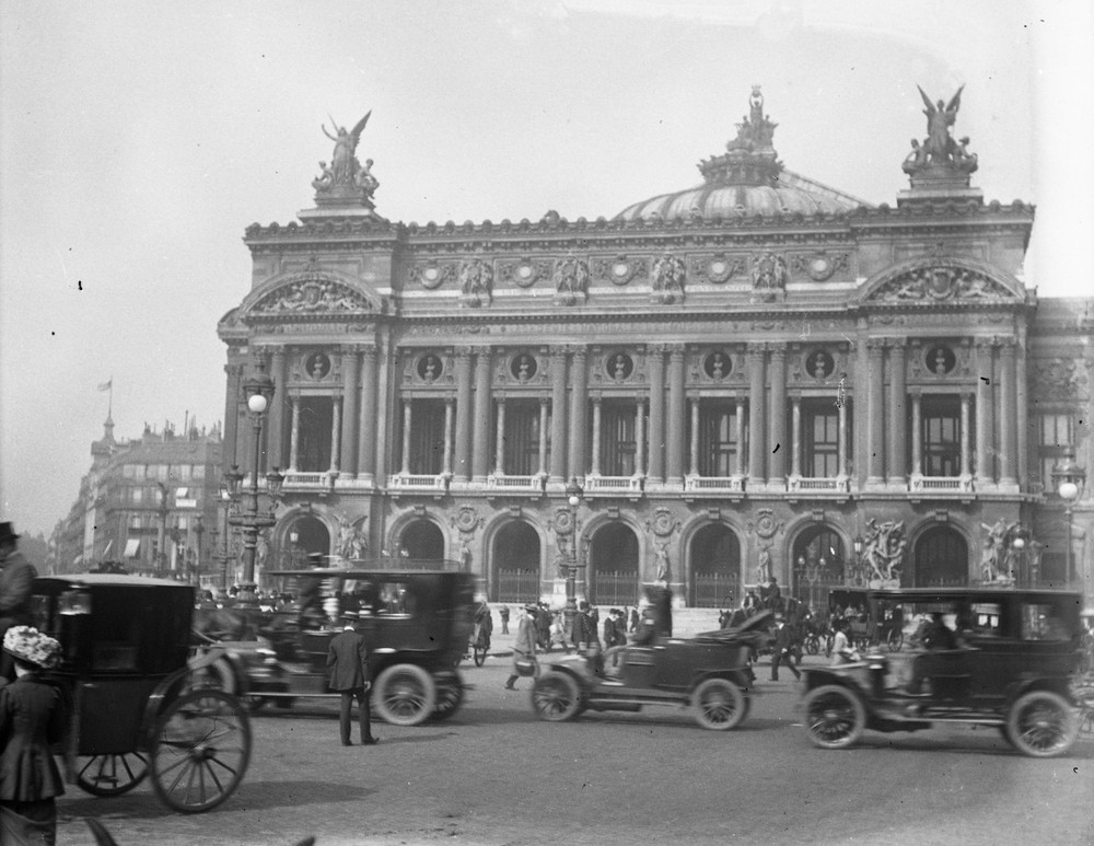 STEREO GLASS NEGATIVE, PARIS, old classic cars, Palais Garnier, cityscapes, ra
