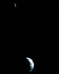New Photo: First Image of Earth & Moon in a Single Frame, Voyager 1 – 6 Sizes!