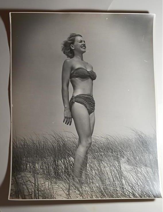 ORIGINAL PHOTOGRAPH TWO PIECE SWIMSUIT MODEL ON BEACH 1940’S TO 1950’S 11 X 14