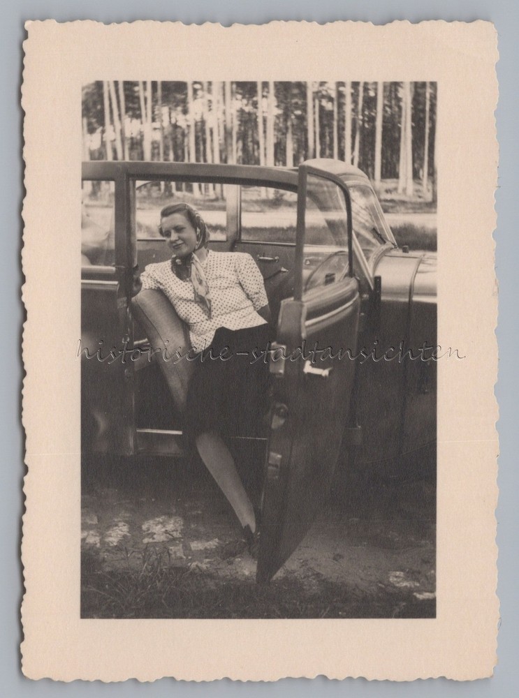 Woman Sitting in Car – Portrait – Vintage Photo 1930s