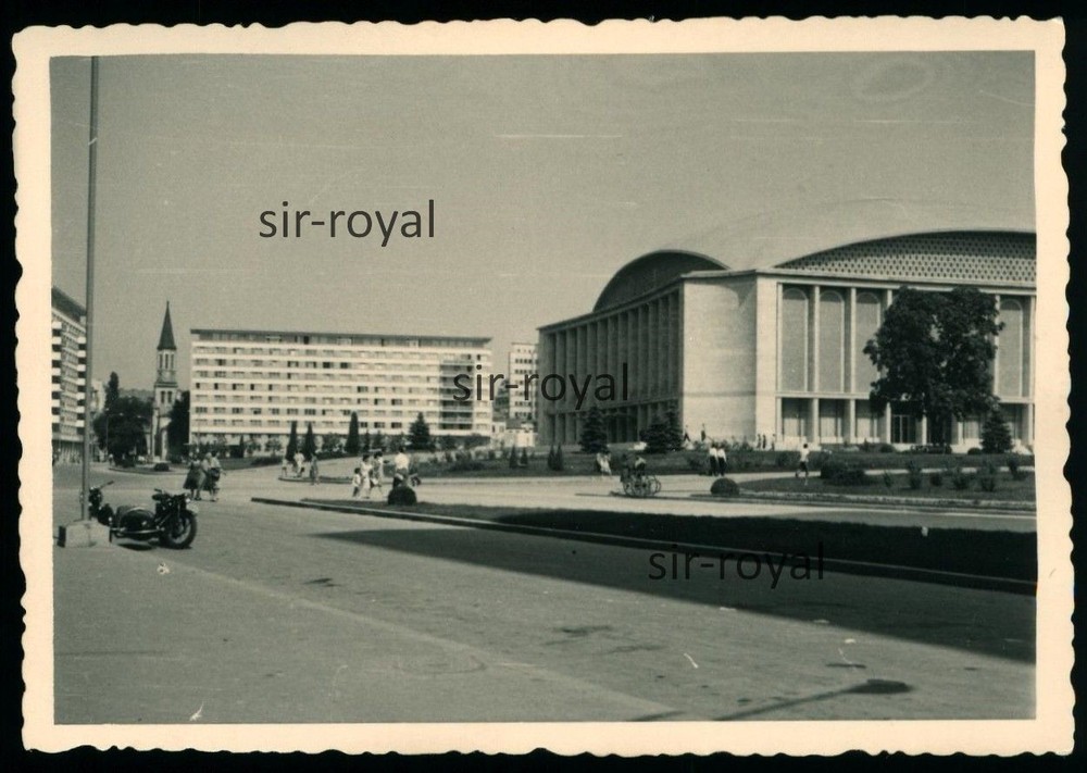Bucharest 1970s Romania Photo 10x7cm