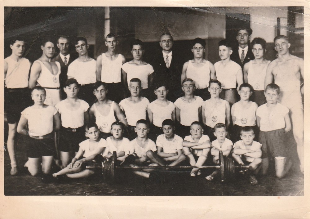 Photo postcard pretty boys in sports dress strength training athlete 1930s