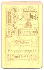 Photograph Hugo Thiele, Frankfurt am Main, Kaiserstraße 29, woman in elegant K