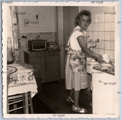 Woman in Kitchen Circa 1960 – Bauknecht Fridge – Elektra 56S Radio – Photo 9x9cm