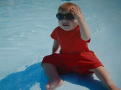 «PISTE SCARE»: PHOTO, PHOTOGRAPHY, CHILD, SNOW, WINTER, COURAGE, COOL, HOLIDAY, FASHION