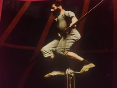 [CIRCUS] LARGE VINTAGE PHOTO / ACROBAT Ca 1980 40 X 30 Cm Colors
