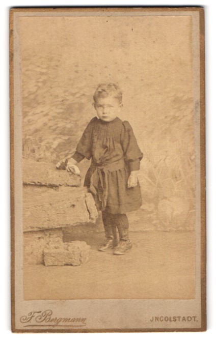 Photograph F. Bergmann, Ingolstadt, Theresienstraße 329 II, young child with bed