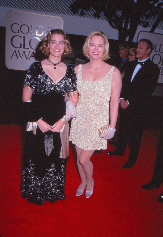Dia Cybill Shepherd with Daughter Clementine 1998 KB Format Photographer P14-8-5-3