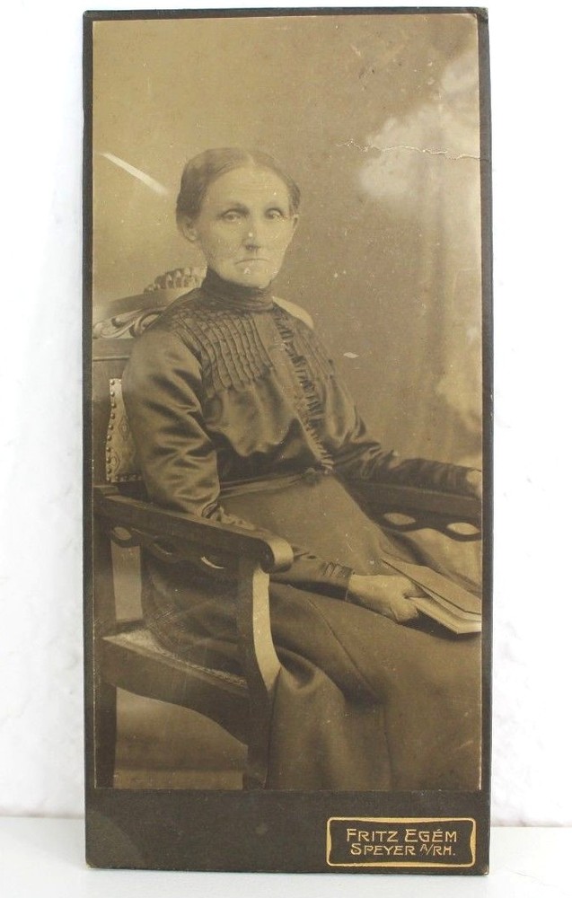 Vintage Photograph – Fritz Egem – Speyer A/RM Woman Sitting Circa 1908