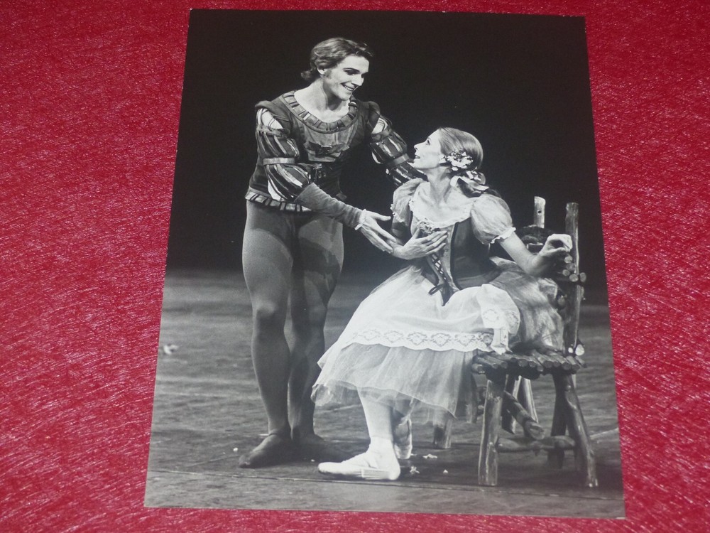 [DANCE] ARGENTIQUE PHOTO C. MASSON / MICHAEL DENARD GISELLE Ca 1974