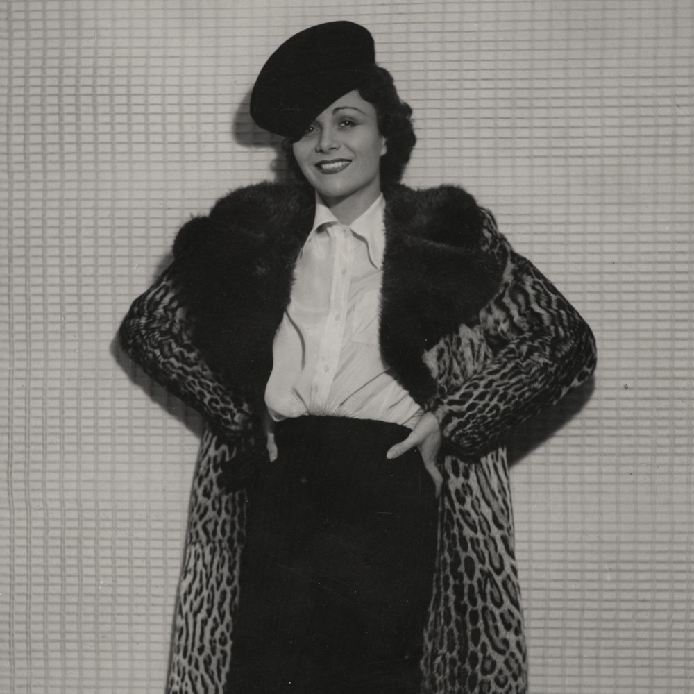Ake Long Portrait Karin Kavli Actress Signed Photograph 1 Half 20th Century