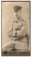 Photograph Joh. Harder, Celle, Hannoverschestr. 16, Soldier of 77th regiment in