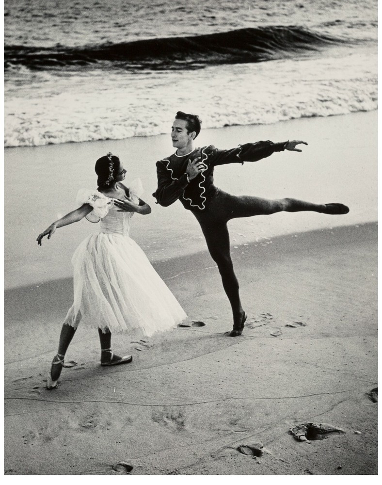 Philippe Halsman Original 1947 Gelatin Silver Photo Ballerinas on the Beach