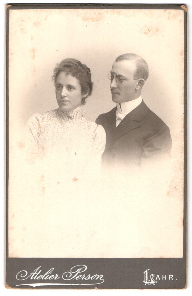Photography studio person, Lahr i. B., Schillerstr. 21, Portrait Woman and Man