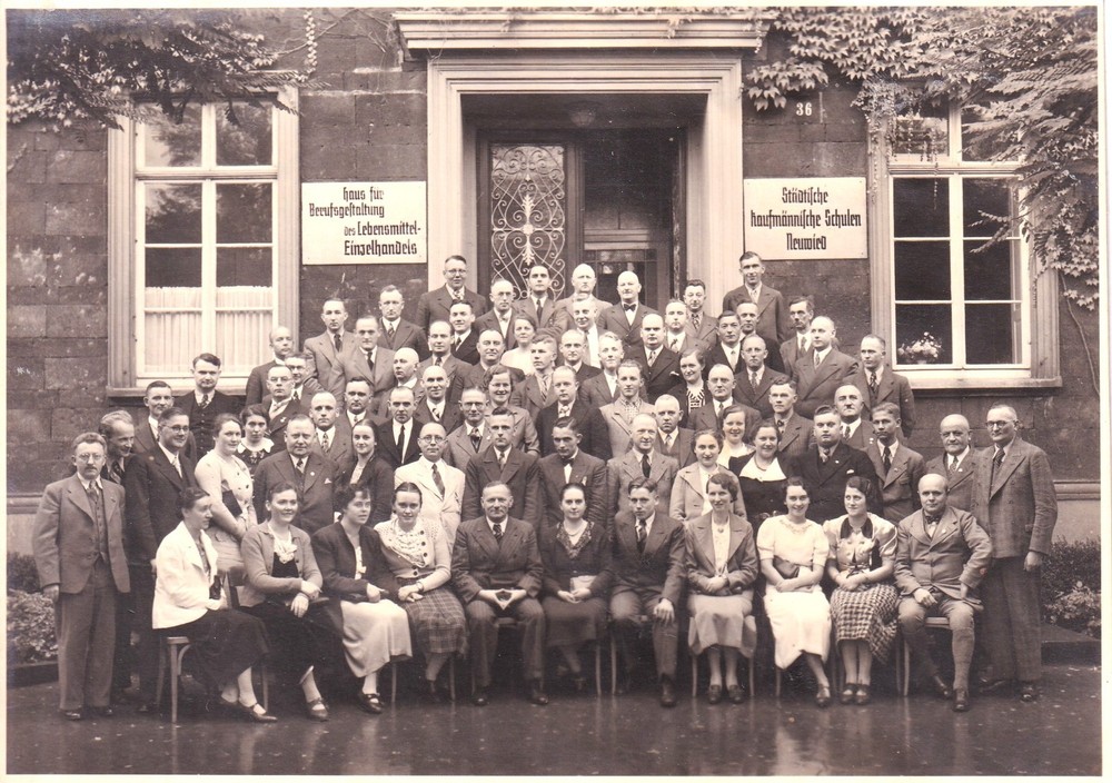 Photo Neuwied Urban Commercial Schools Neuwied Group approx. 1920 Original