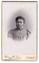 Photograph Hugo Müller, Freiberg i. S., Fischer-Str. 29, bourgeois girl i
