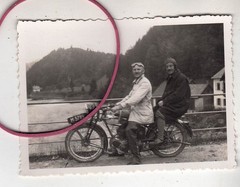 PHOTO PHOTO OLD MOTORCYCLE BRAND TO DETERMINE