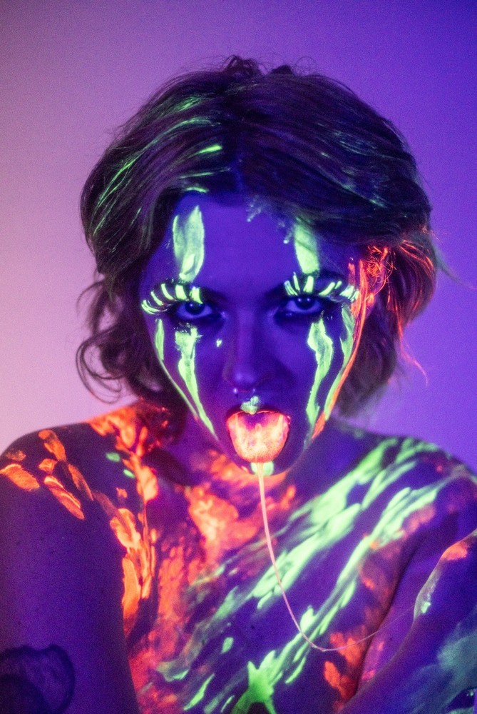Art Model Sofie 8×12″ Color Archival Photographic Print Lustre Finish