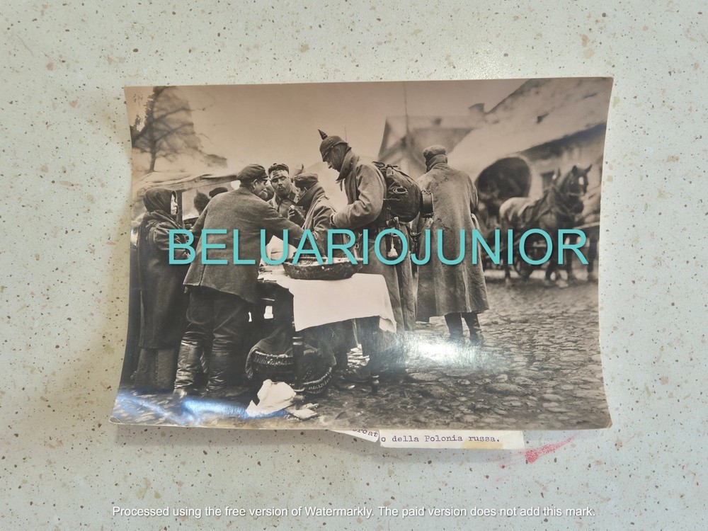 Photograph Photo WW1 German Soldiers In The Market Of Poland