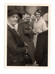 Photograph Late 1940s Old and Young Women Fashion (F1 039)