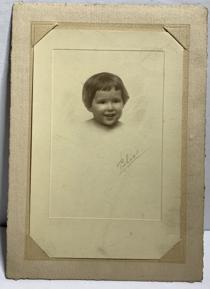Photogenic Baby. Bliss Studios. Elmwood Ave. Cor. Potomac. 7.5 in. x 5.5 in.