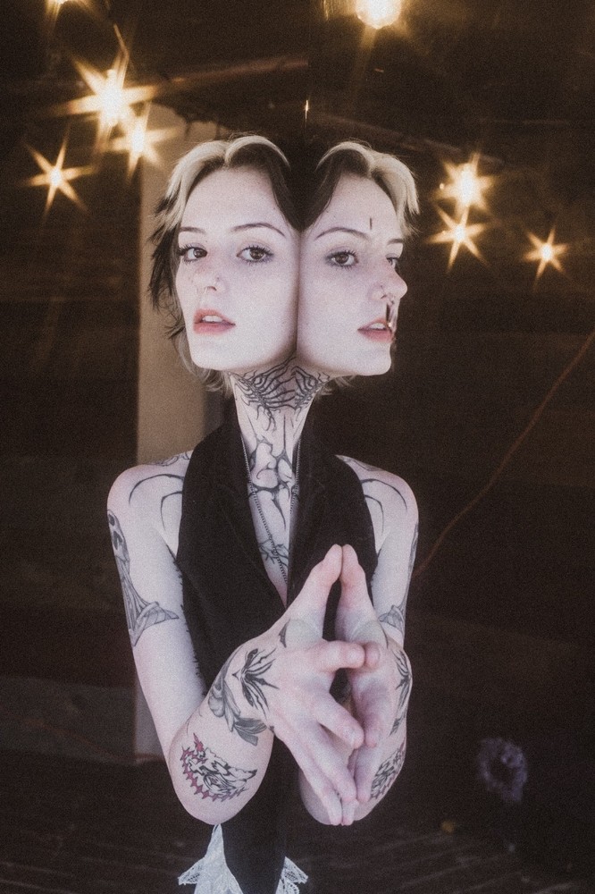 Art Model Hexmotel 8×12″ Color Archival Photographic Print Lustre Finish
