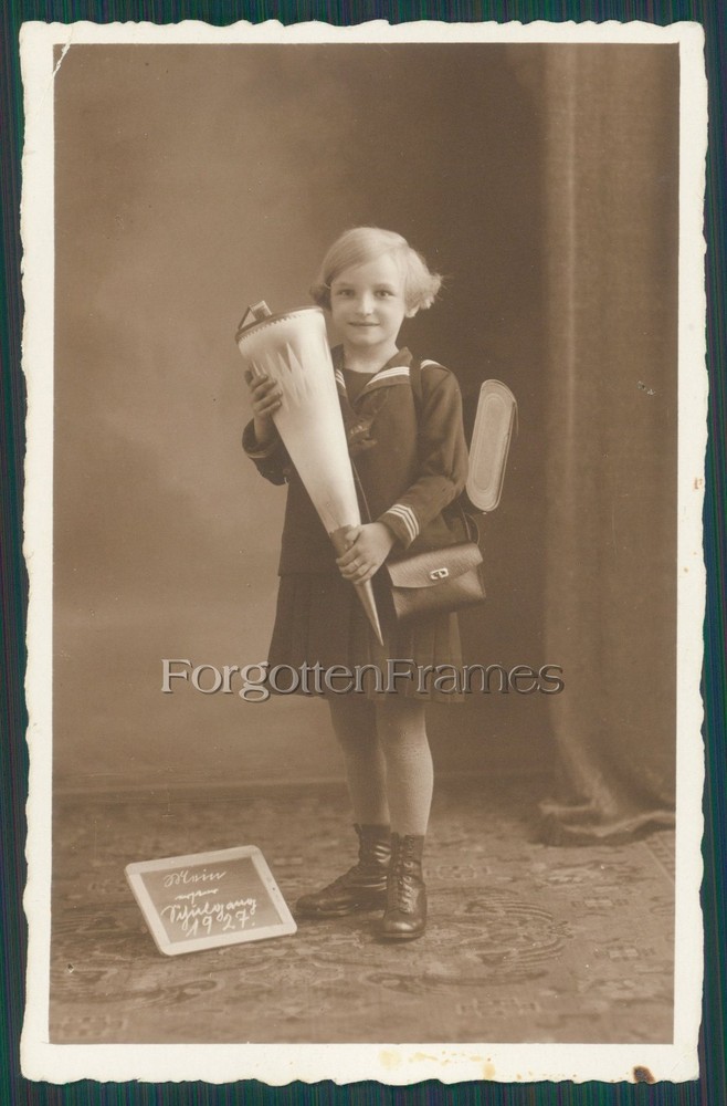 Photo Pretty Girls BDM Pigtails SWEET PIGTAIL GIRL Photo 1927