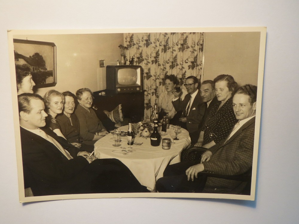 Celebration with TV – Beauty’s Linden Honey Coke Beer on Table / Photo