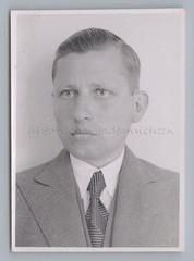 Young Man Portrait 1942 – Old Photo 1940s