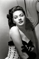 Yvonne De Carlo classic publicity photo ca.1940’s – reprint – multiple sizes:703