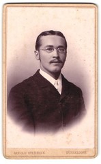 Photograph Arnold Overbeck, Düsseldorf, Königs-Allee 43, portrait of a man with
