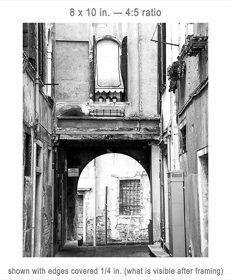 «Venetian Corridor» | Venice, Italy | Luster photo print | 4 sizes | S2506