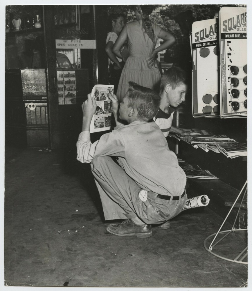 Ferne KOCH: COMIC BOOK reader, Blakely, GEORGIA, 1951 / VINTAGE / STAMPED
