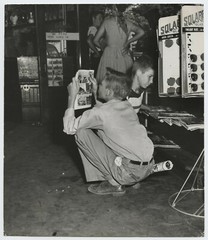 Ferne KOCH: COMIC BOOK reader, Blakely, GEORGIA, 1951 / VINTAGE / STAMPED