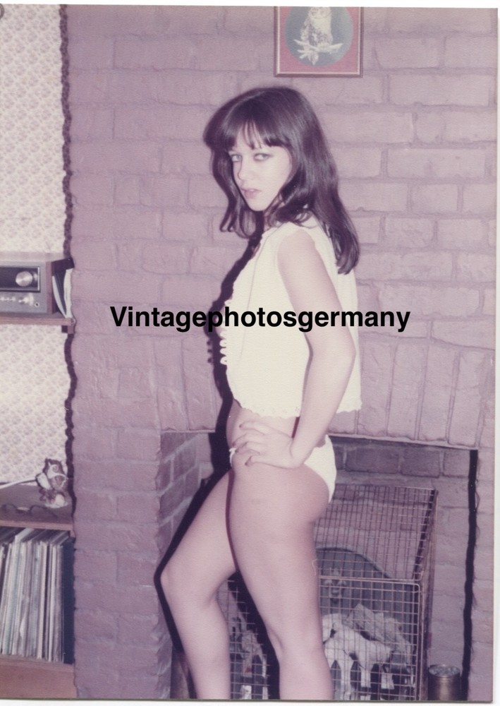 Z6426 Photo 1970s Artistic Nude Pretty Woman