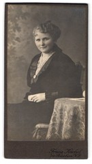 Photograph Franz Kachel, large Räschen/N.L., seated lady with slightly curly