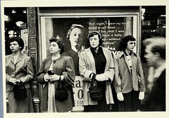 Louis Faurer Fotofolio Art Photo Print Card Times Square Theater, 1947 4.25”x6”