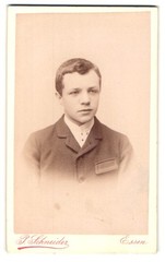 Photograph P. Schneider, Essen, Kettwigerstrasse 38, portrait of a young man
