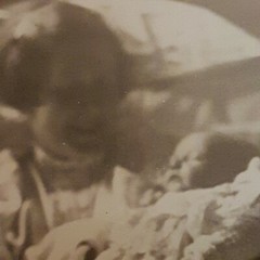 Photo Antique, Vintage, 1938, Young Mother in Puerperium