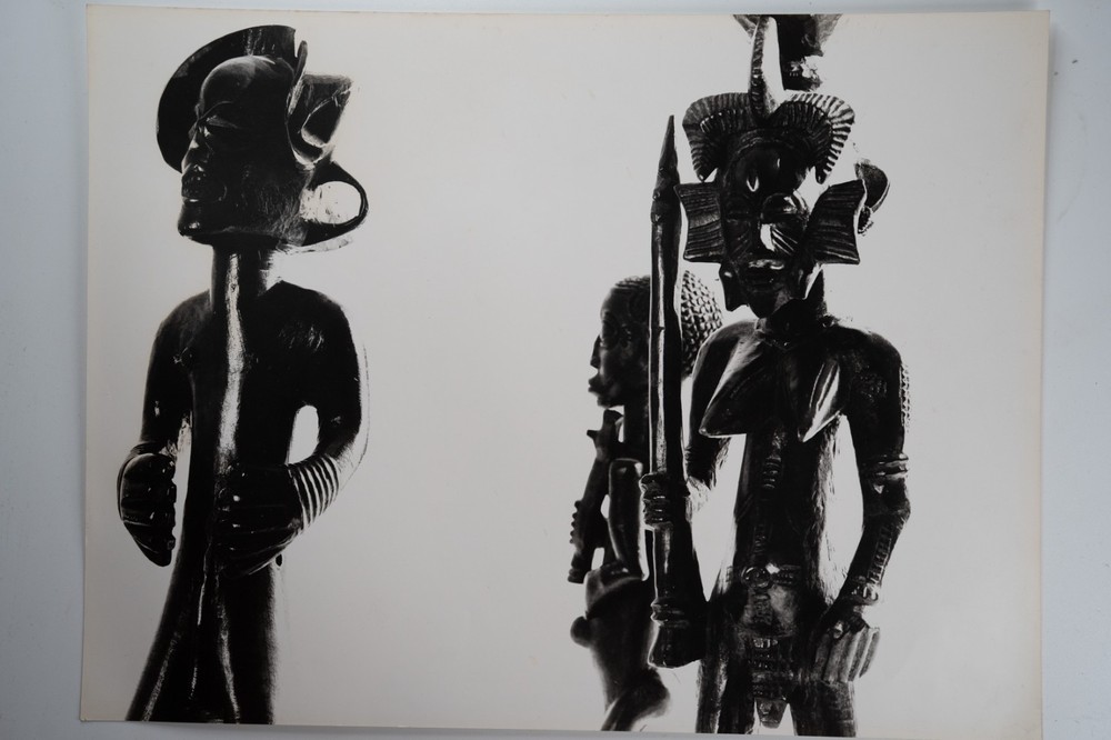 Photo Argentique Afrique Statuette Africaine Sculpture Chokwe ? Angola ? 30X40cm